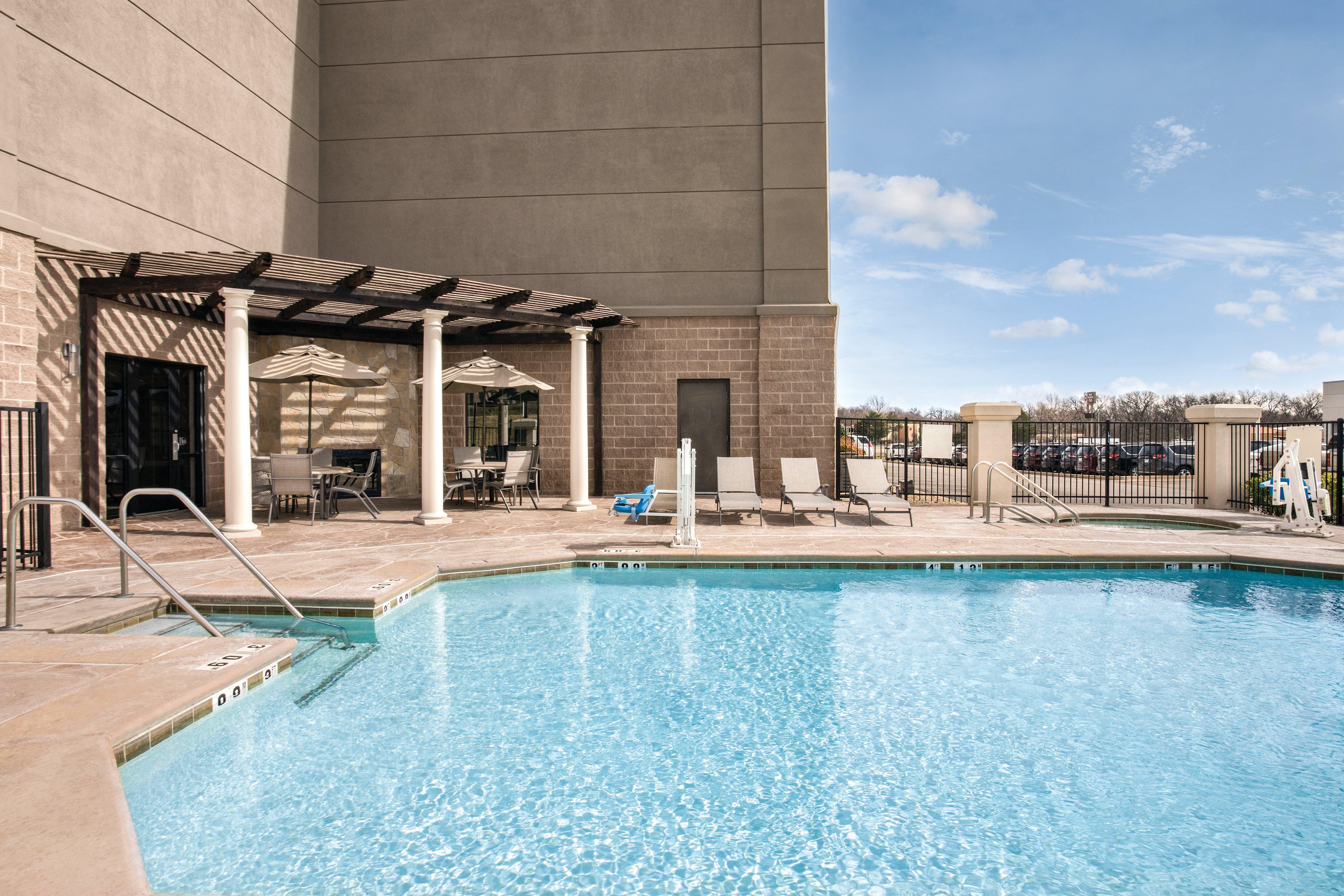 Holiday Inn Express Hotel & Suites Lawton-Fort Sill By Ihg Eksteriør bilde